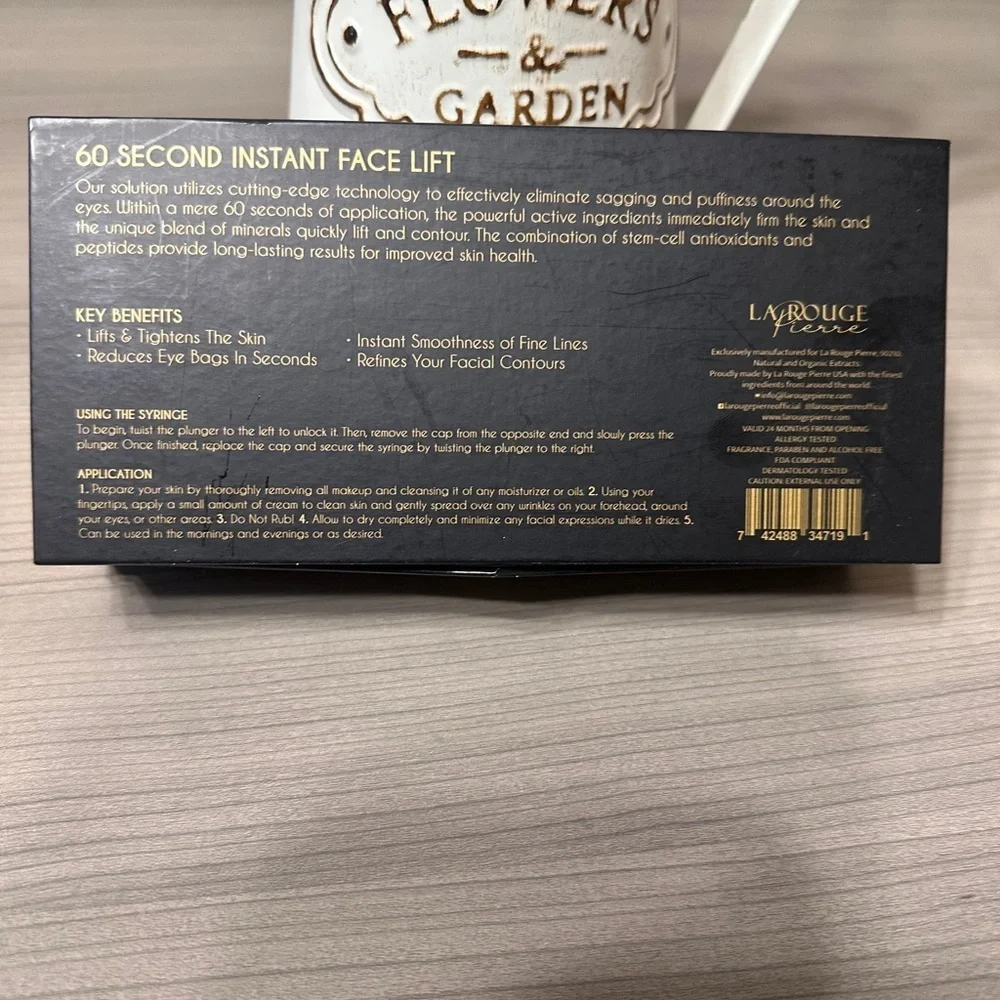 LaRouge Instant Face Lift Tool